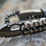 Survival Bracelet With Knife